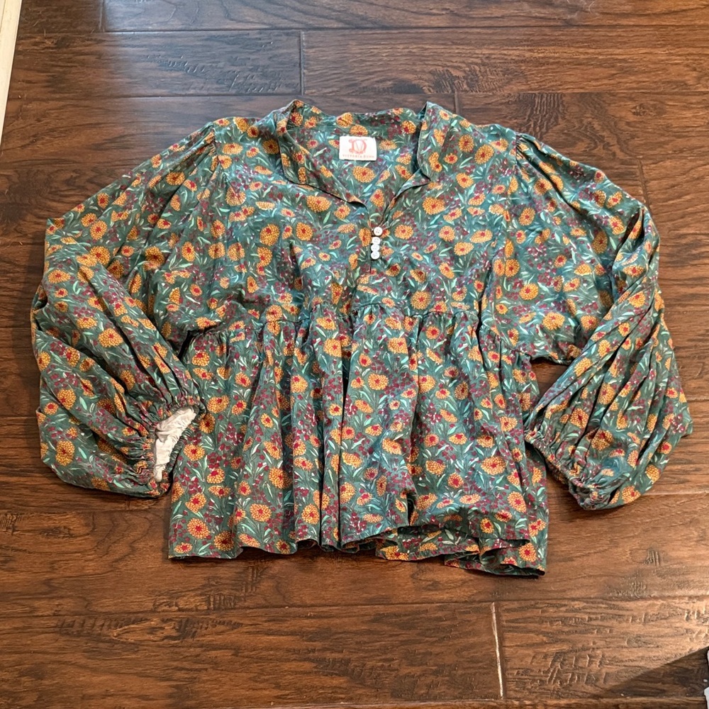 Victoria Dunn Floral Balloon Sleeve Blouse